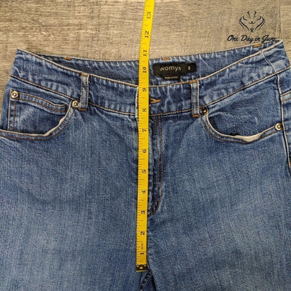 Womyn Straight Leg Jeans Size 2