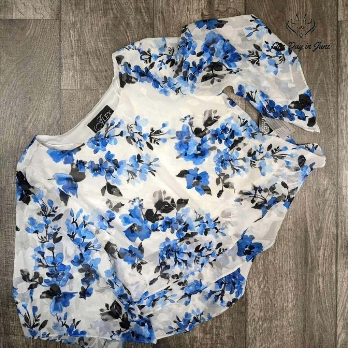 Alex Evenings Asymmetric Tiered Floral Chiffon Blouse Blue White NWT Size M