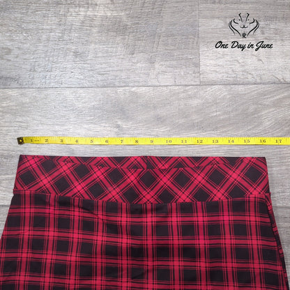 Torrid Pencil Skirt Size 00 (M/L)
