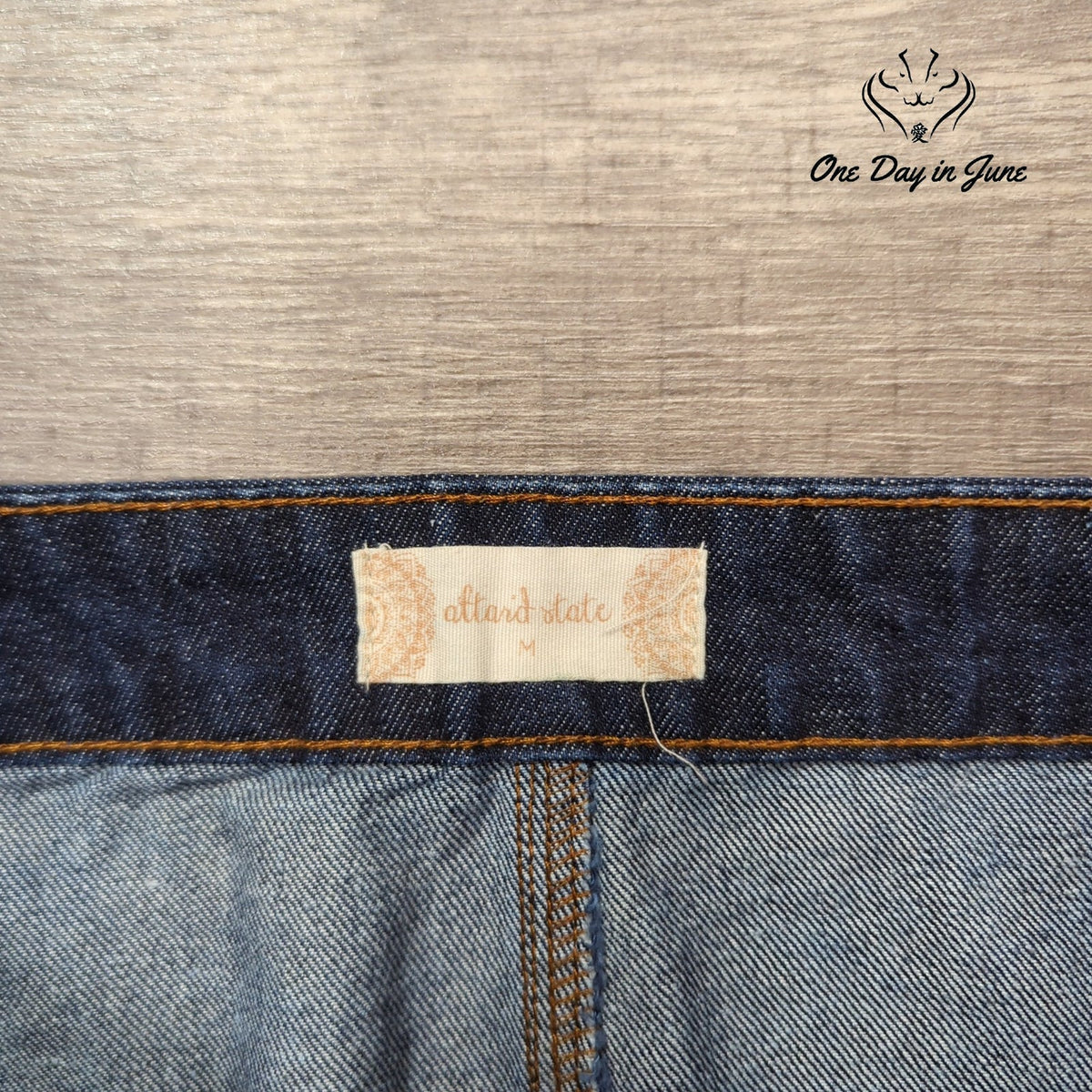 Altar'd State Denim Mini Skirt Dark Wash Exposed Zip Front Size M