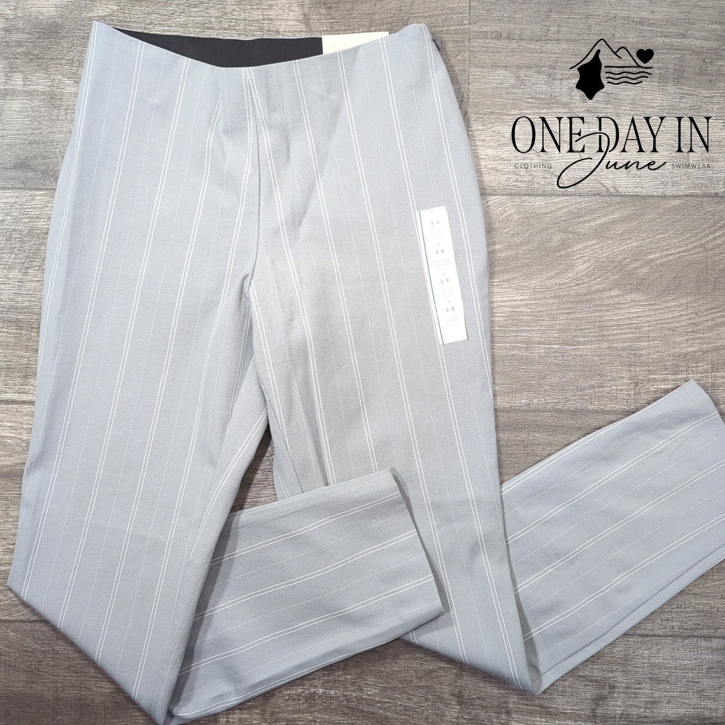 A New Day Side Zip Skinny Ankle Pants Size 2