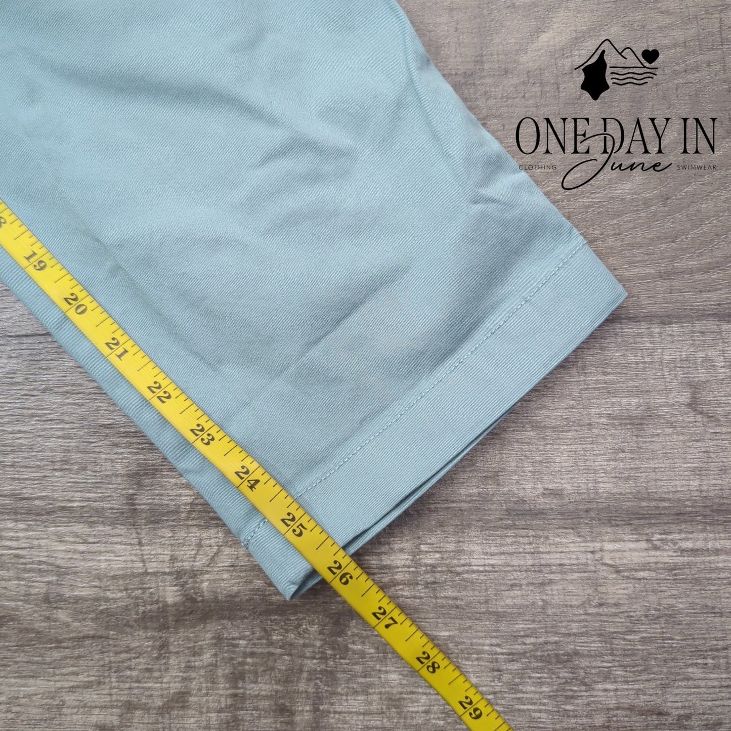 Gap Petite Comfort Waist Tapered Leg Pants Size 4P
