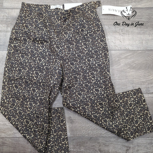 Chaus Stretch Side Zip Capri Pants Size 8