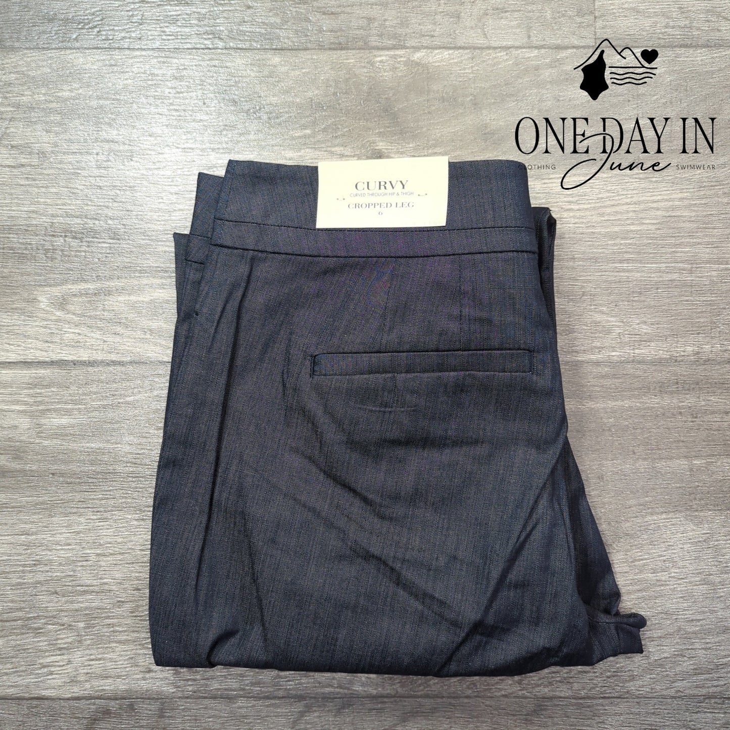 Ann Taylor Curvy Cropped Leg Pants Size 6