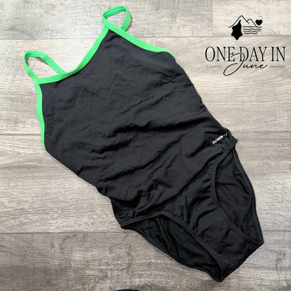 Sporti Hydrolast One Piece Training Swimsuit Size 6 (32)