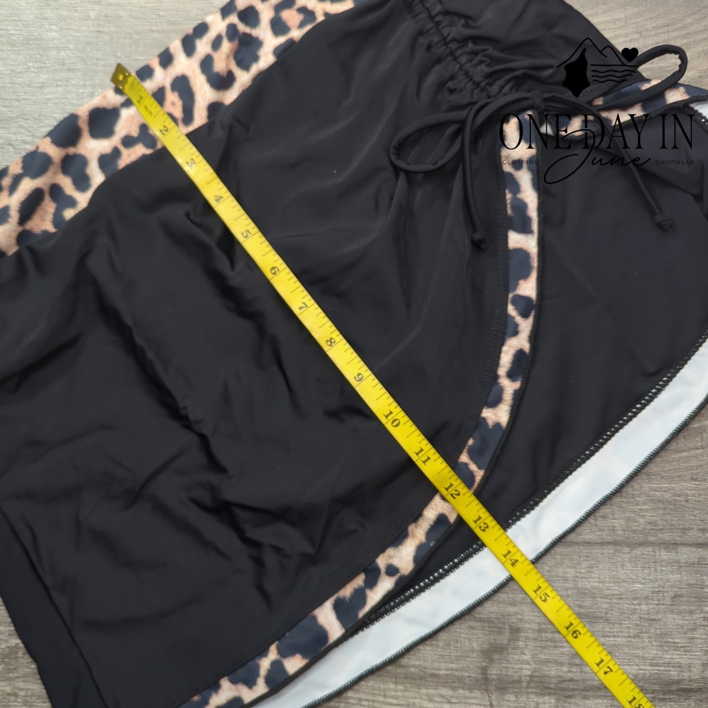 Adisputent Skirted Tankini Swimsuit Size L