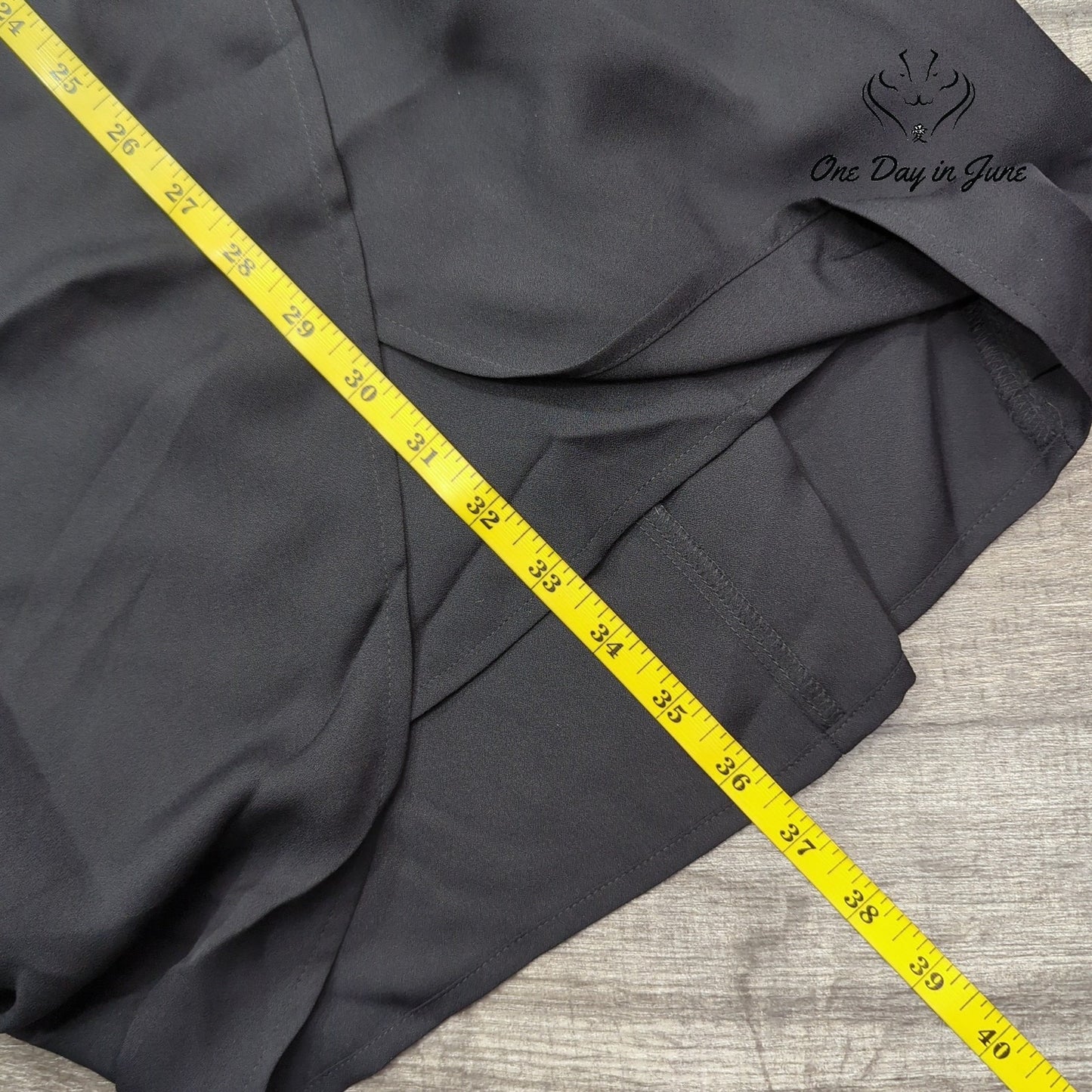 Express V Neck Knee Length Dress Size XXS