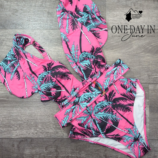 Avanova Deep V Ruffle Shoulder One Piece Swimsuit Size S