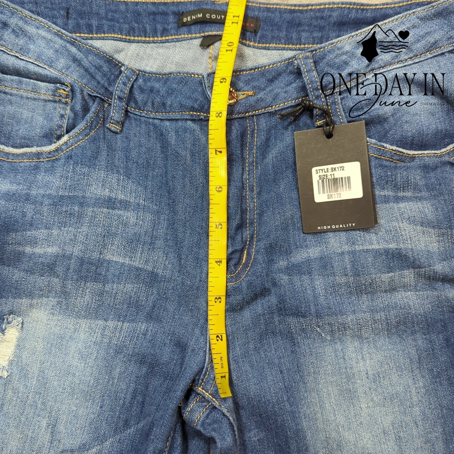 Denim Couture Juniors Distressed Straight Leg Jeans Size 11