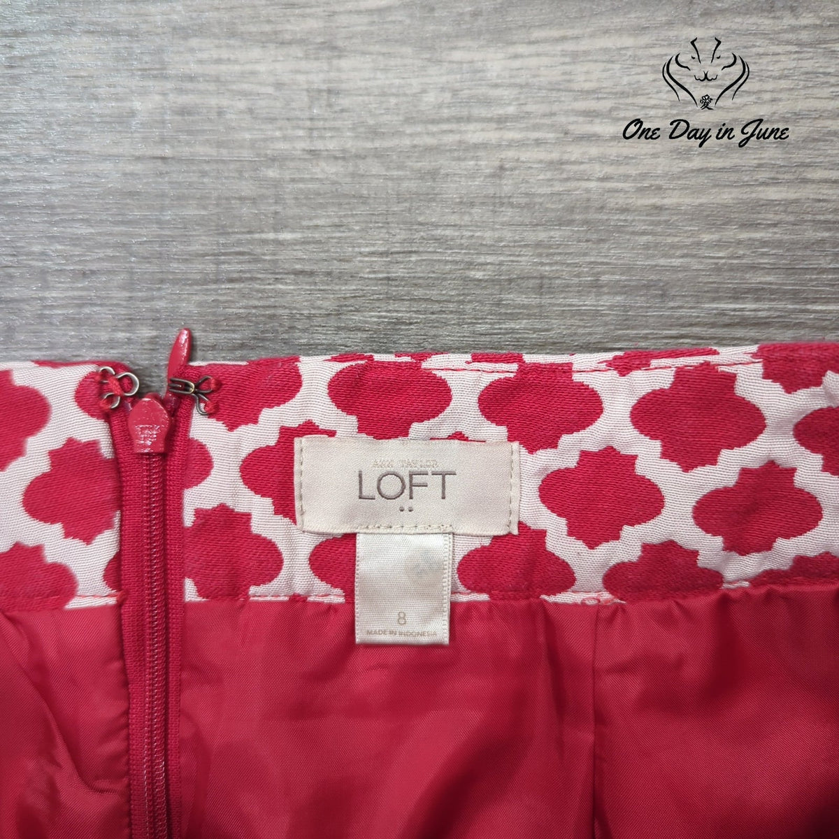 Loft Pink White Geometric Print Mini Skirt Gold Button Pockets Size 8