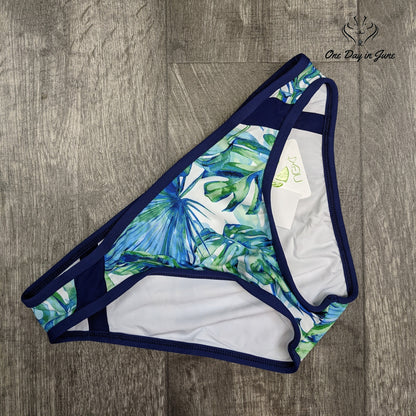 Next Wave Catcher Retro Bikini Bottom Swimsuit Size M