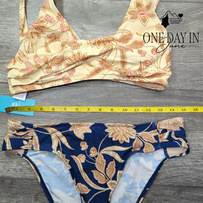 Cupshe Cross Front Bikini Swimsuit Floral Cream Navy Blue Two Piece NWT Size XL