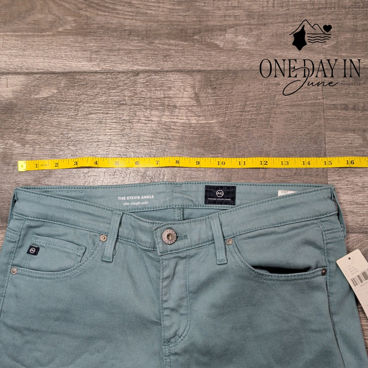 AG Adriano Goldschmied Stevie Ankle Jeans Skycycle Slim Straight NWT Size 6 (28)