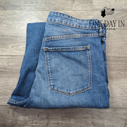 Old Navy Extra High Rise Wide Leg Jeans Size 18