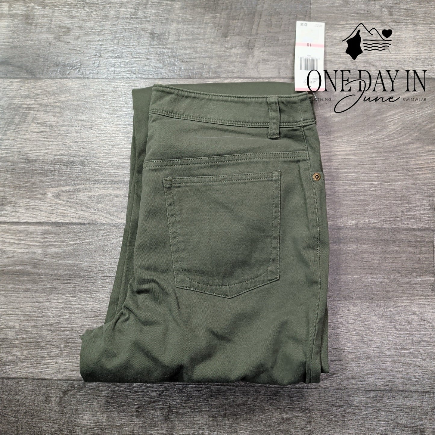 Jones New York Bootcut Jeans Green Stretch Mid Rise Wide Leg NWT Size 10