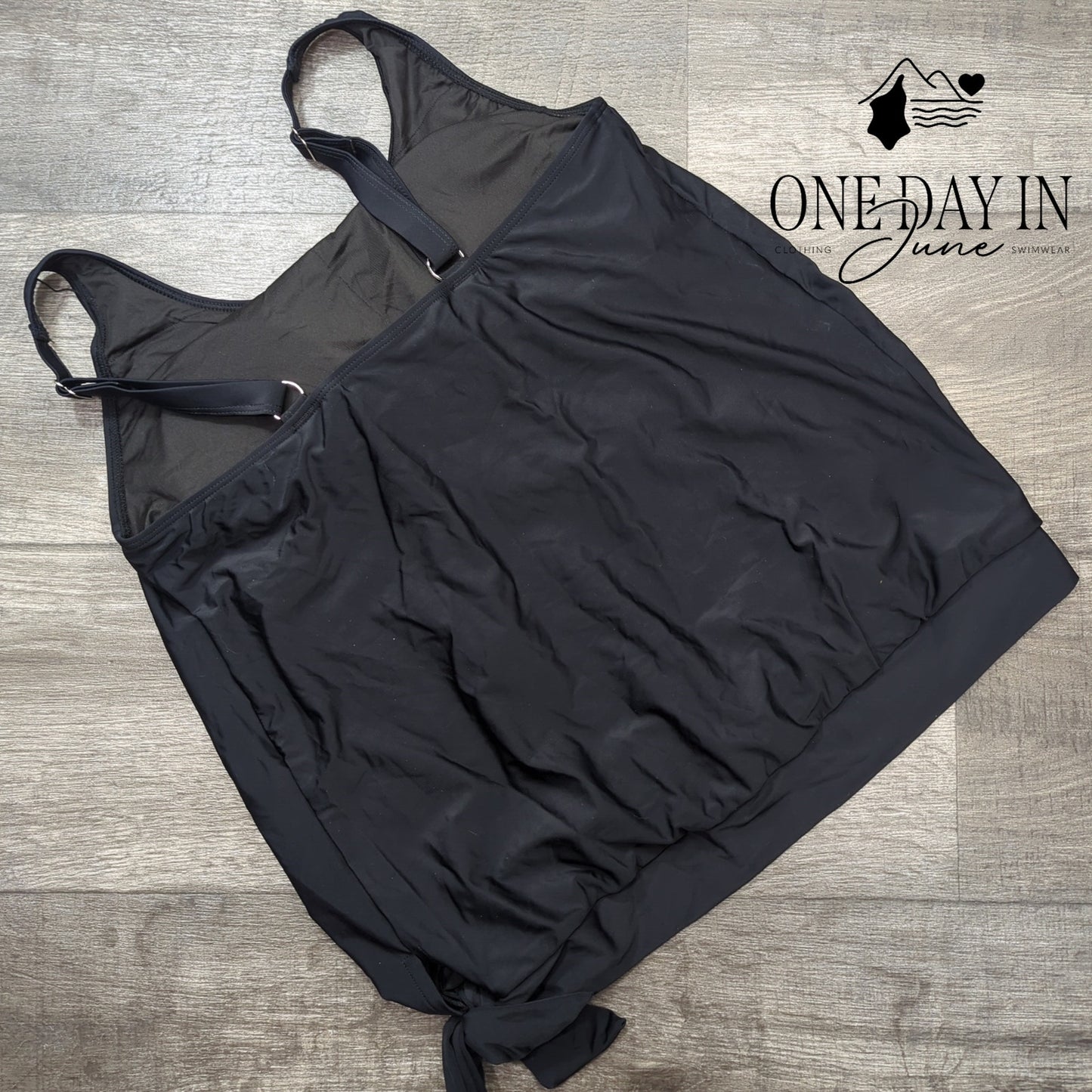 Yonique Blouson Tankini Top Size M