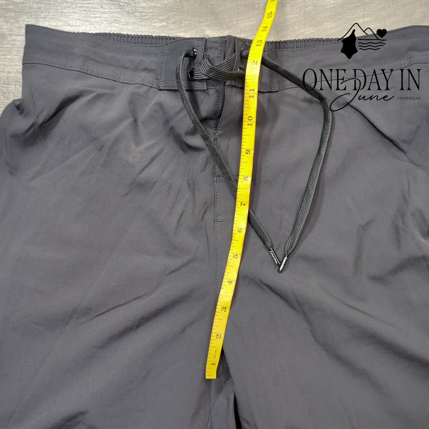 Calvin Klein Boardshorts Size L
