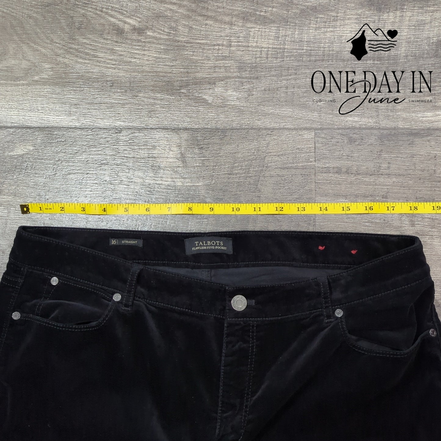 Talbots 5 Pocket Flawless Velvateen Straight Leg Pants Size 16