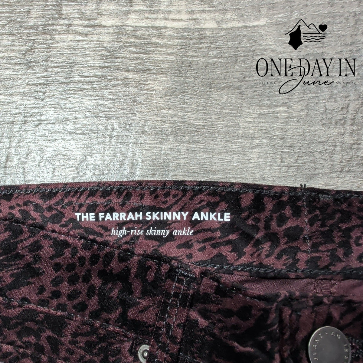 AG Adriano Goldschmied Farrah Skinny Ankle Jeans Burgundy Animal NWT Size 2 (26)