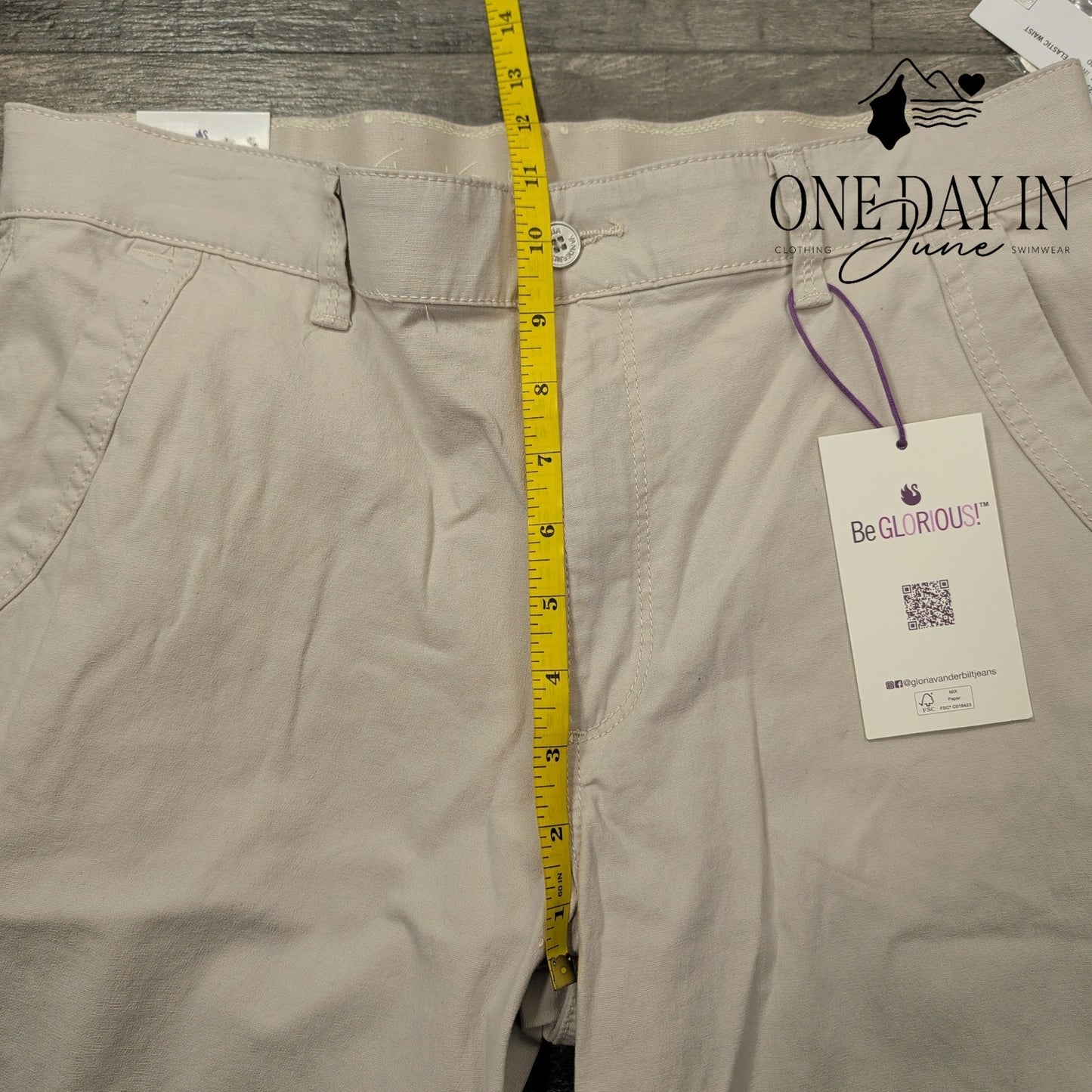 Gloria Vanderbilt Cargo Style Pants Size 10