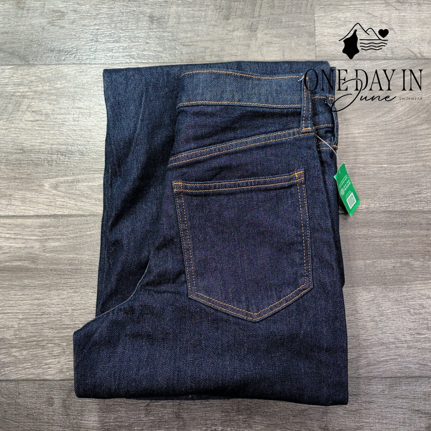Gap High Rise Stride Wide Leg Jeans Dark Rinse Patch Pocket NWT Size 4 (27)