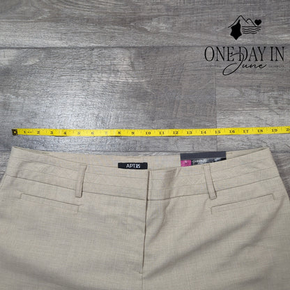 Apt. 9 Curvy Straight Leg Capri Pants Size 16