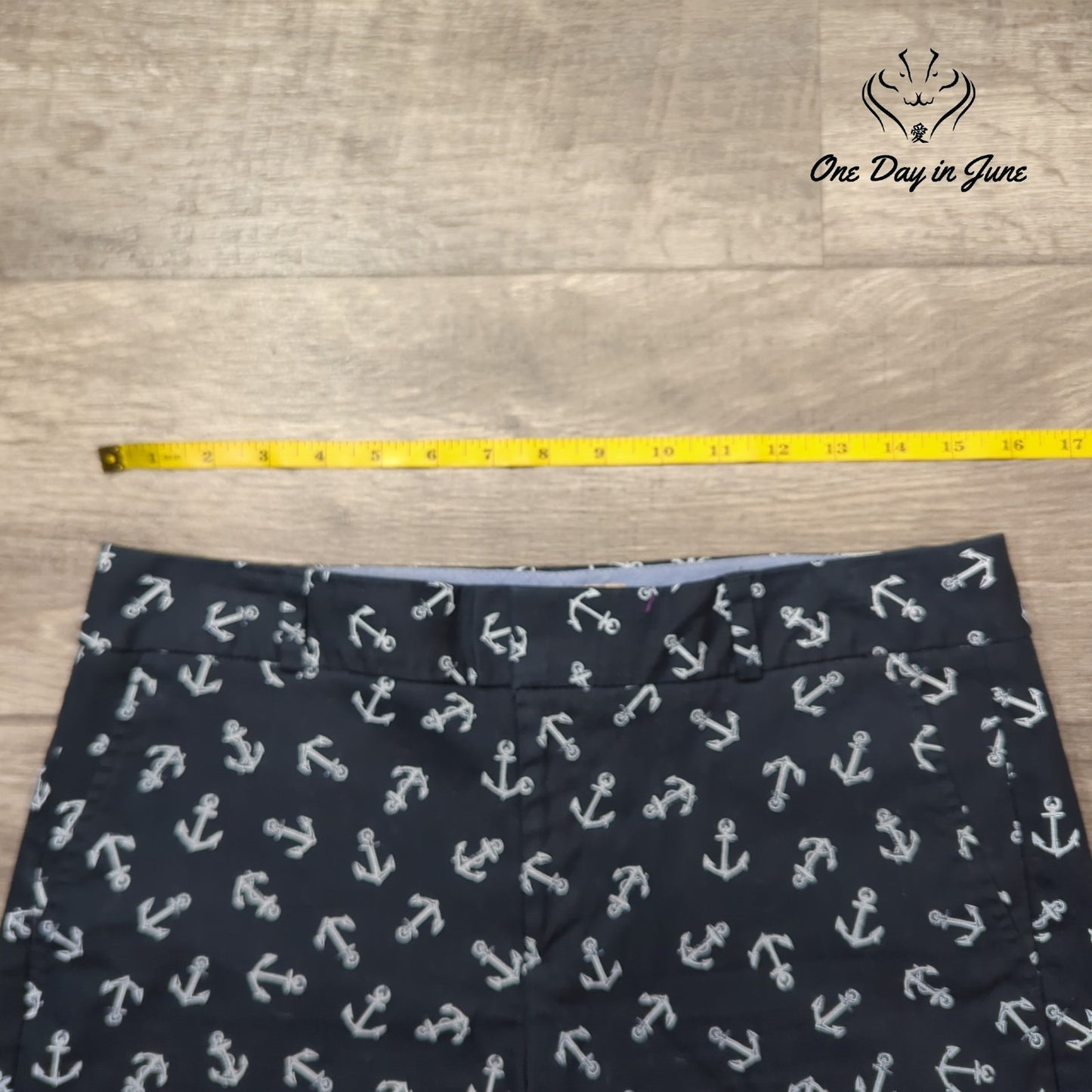 Banana Republic Flat Front Shorts Size 6