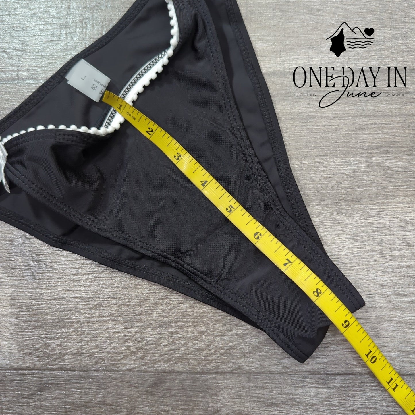 CharmLeaks Tuxedo Underwire Bikini Swimsuit Size L