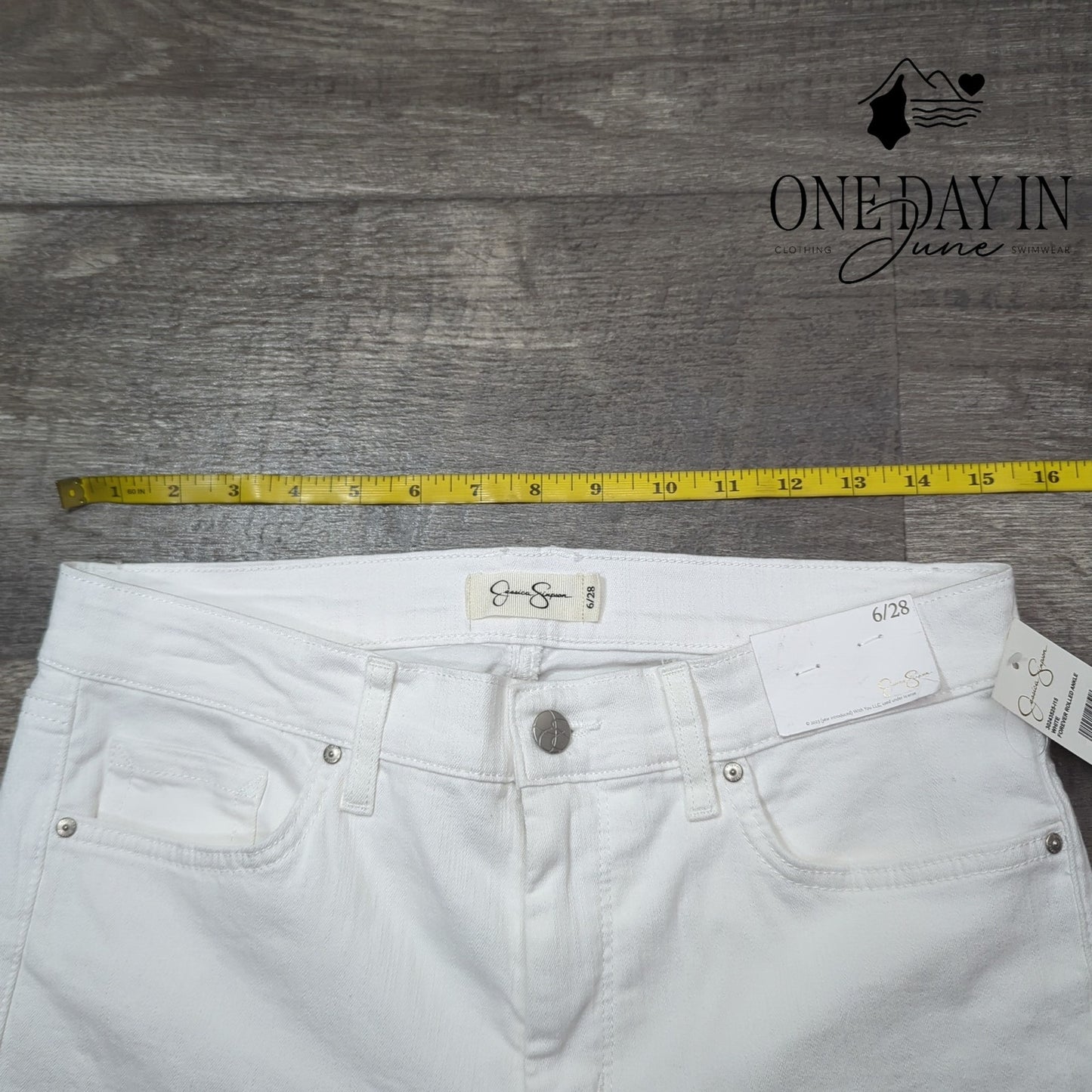 Jessica Simpson Forever Rolled Ankle Jeans Size 6