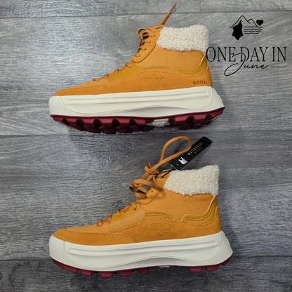 Sorel Callsign Horizon Mid GTX Waterproof Boots Canyon Gold NWT Size 6