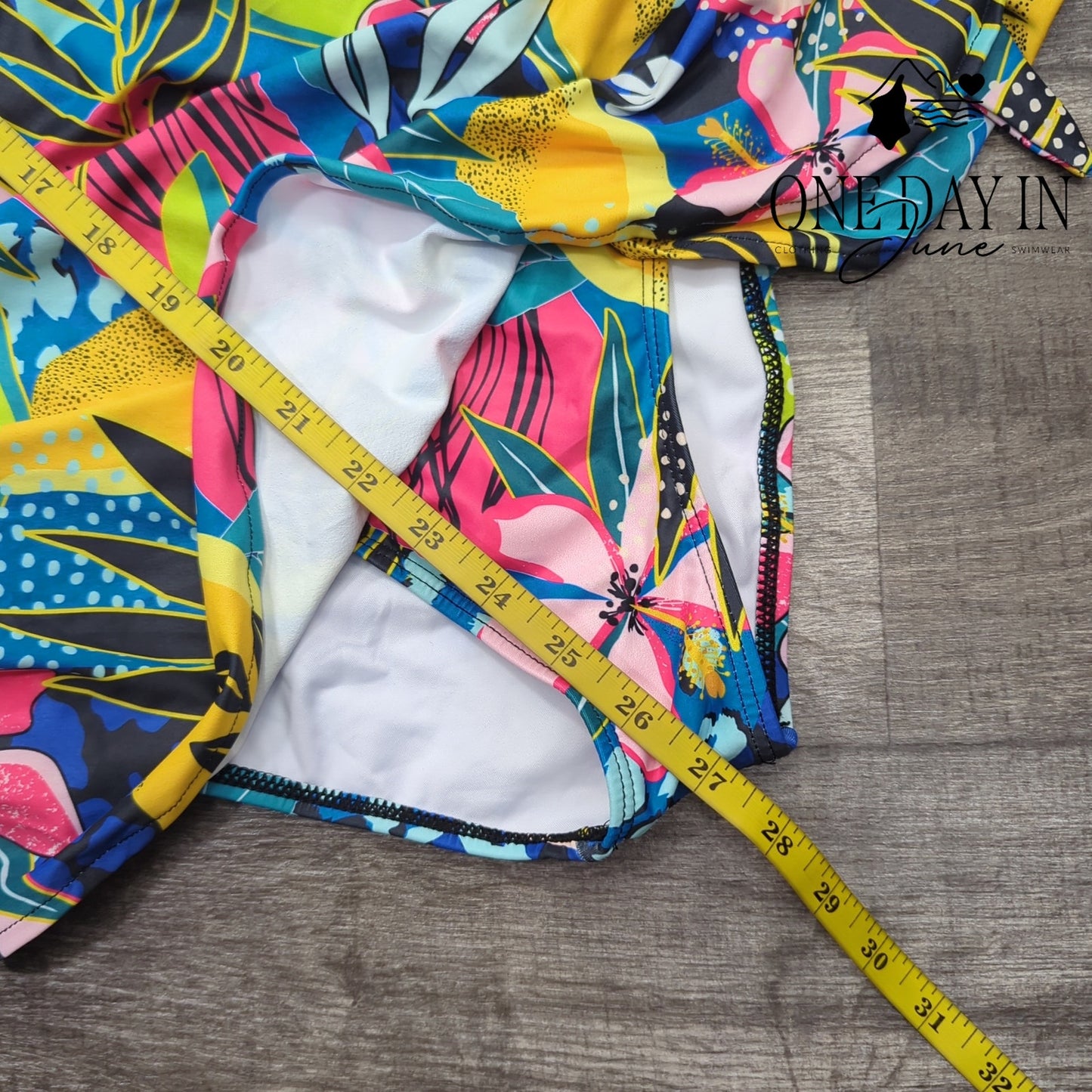 Tempt Me Tropical Skirted One Piece Swimsuit Size M