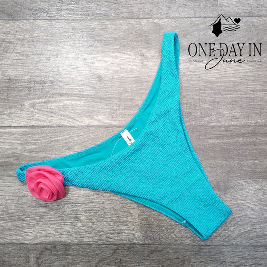 Out From Under Textured Cheeky Bikini Bottom Size L
