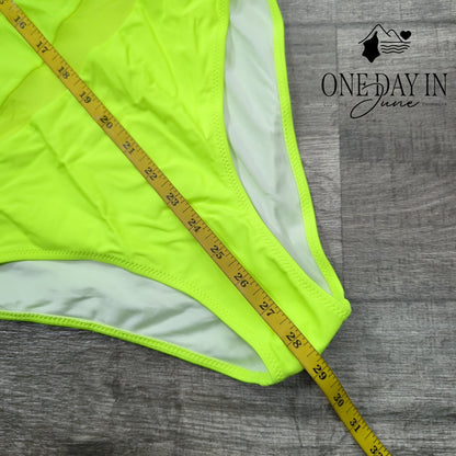 Blooming Jelly Mesh Cut Out One Piece Size M