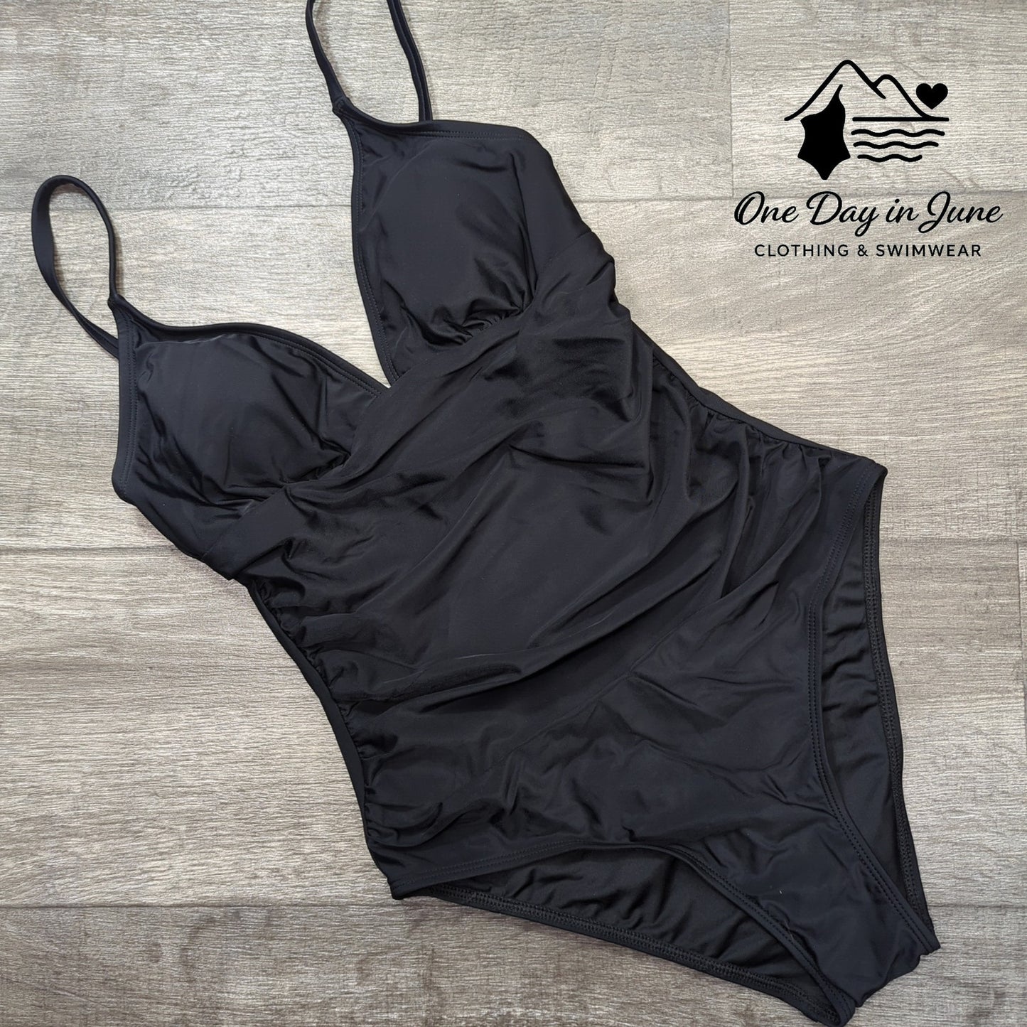 Cupshe V Neck Tummy Control One Piece Swimsuit Size S