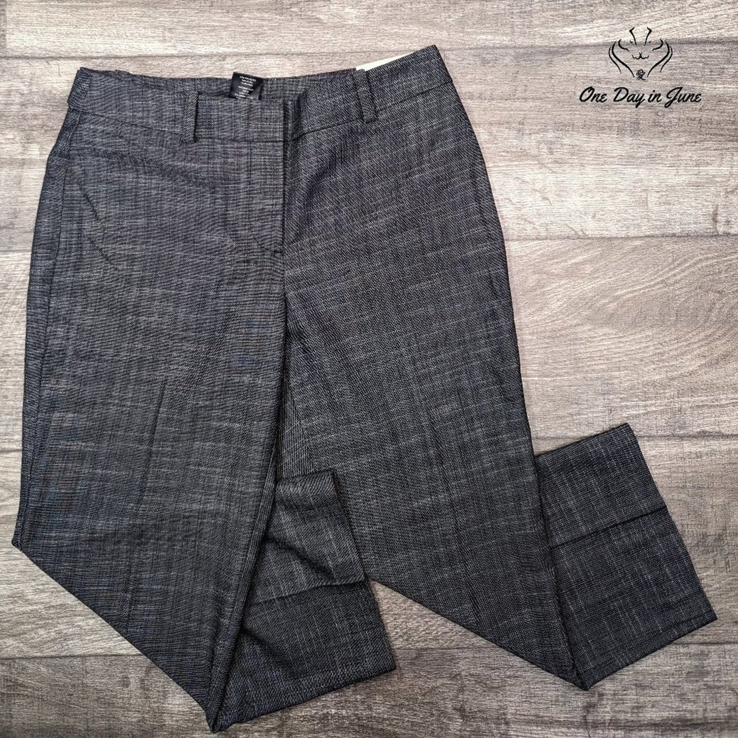 Ann Taylor Curvy Crop Pants Size 4