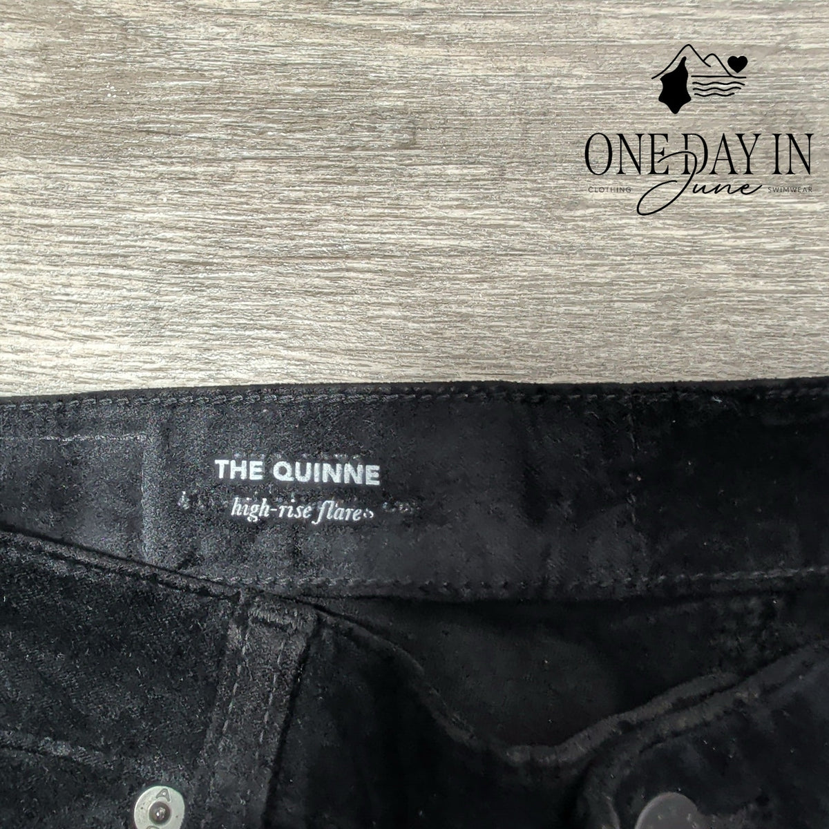 AG Adriano Goldschmied The Quinne High Rise Flare Velvet Jeans Black NWT Size 4