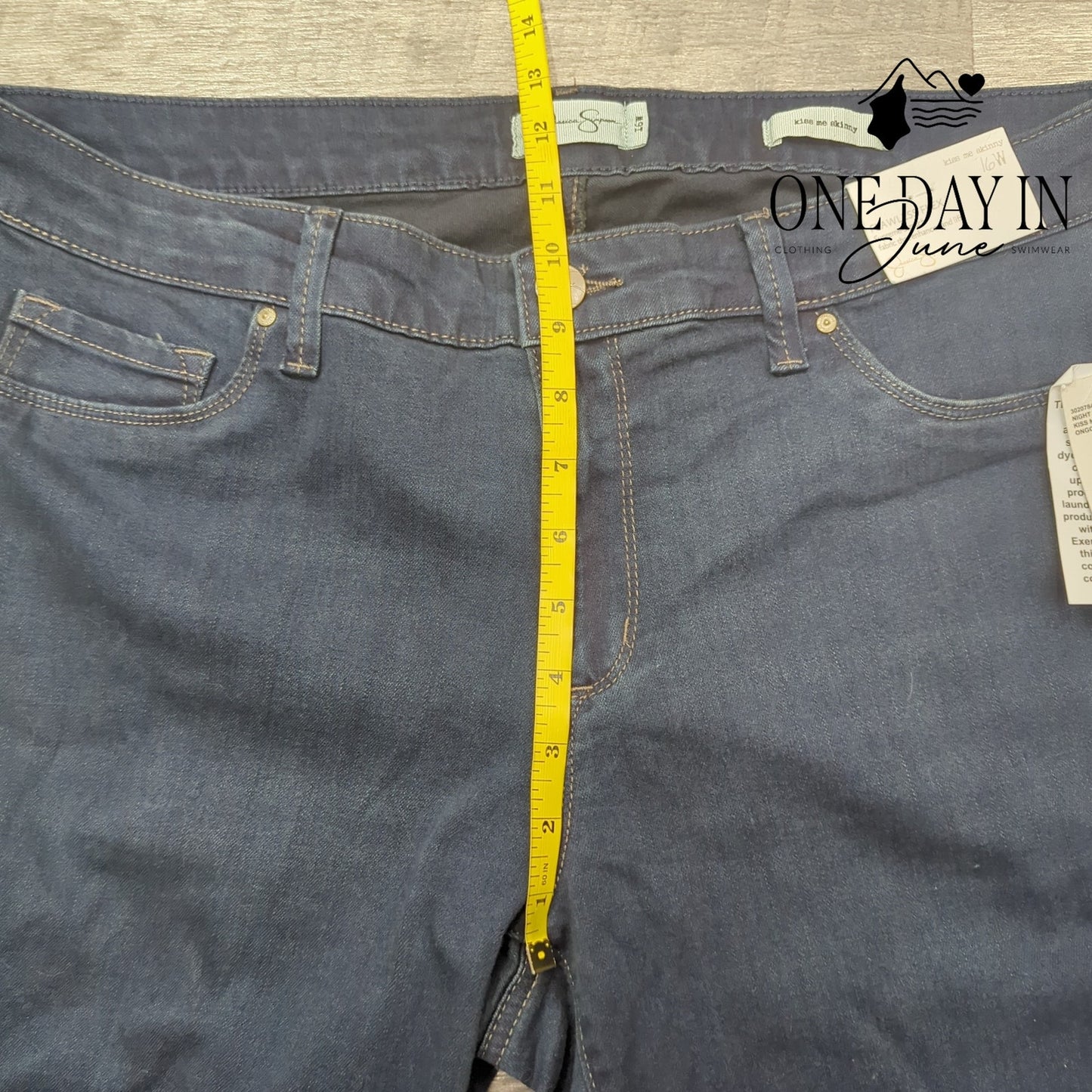 Jessica Simpson Plus Size Kiss Me Skinny Flawless Flex Jeans Size 16W