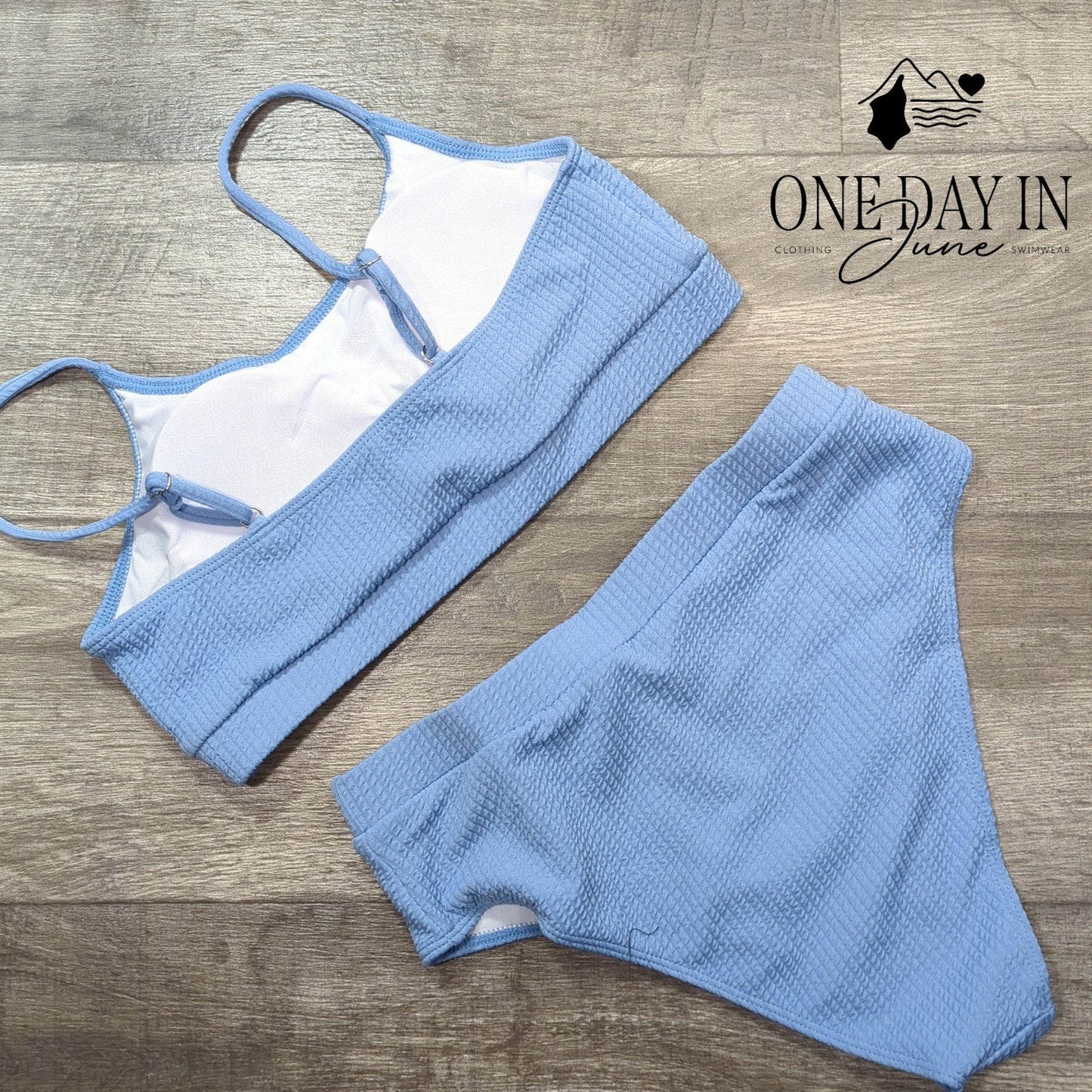 CharmLeaks Textured Crop Bikini Swimsuit Size L