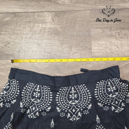 SW Pull On Midi Skirt Size L