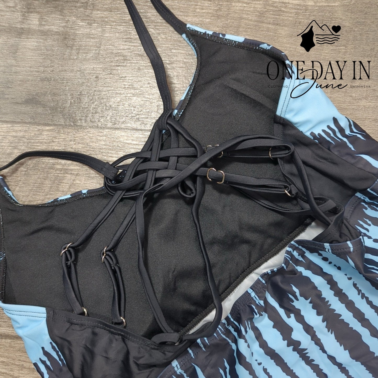 CharmLeaks Plus Size Cage Back Tankini Swimsuit Size 3XL