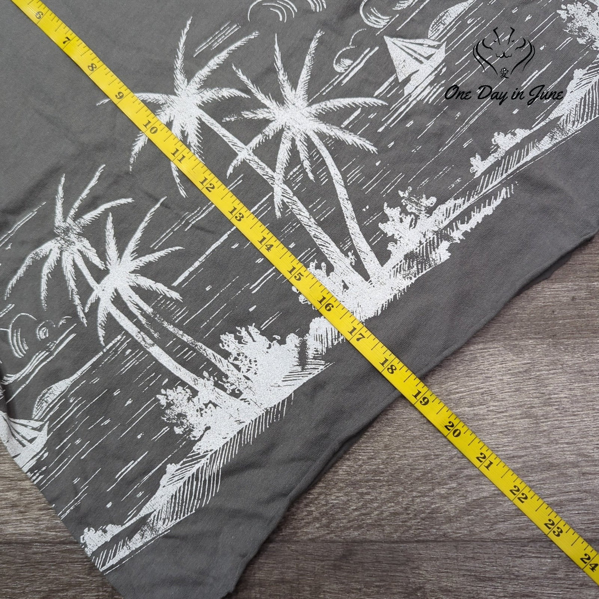 Flirtitude Cropped Graphic Tee Palm Trees Dark Gull Gray NWT Size XXL