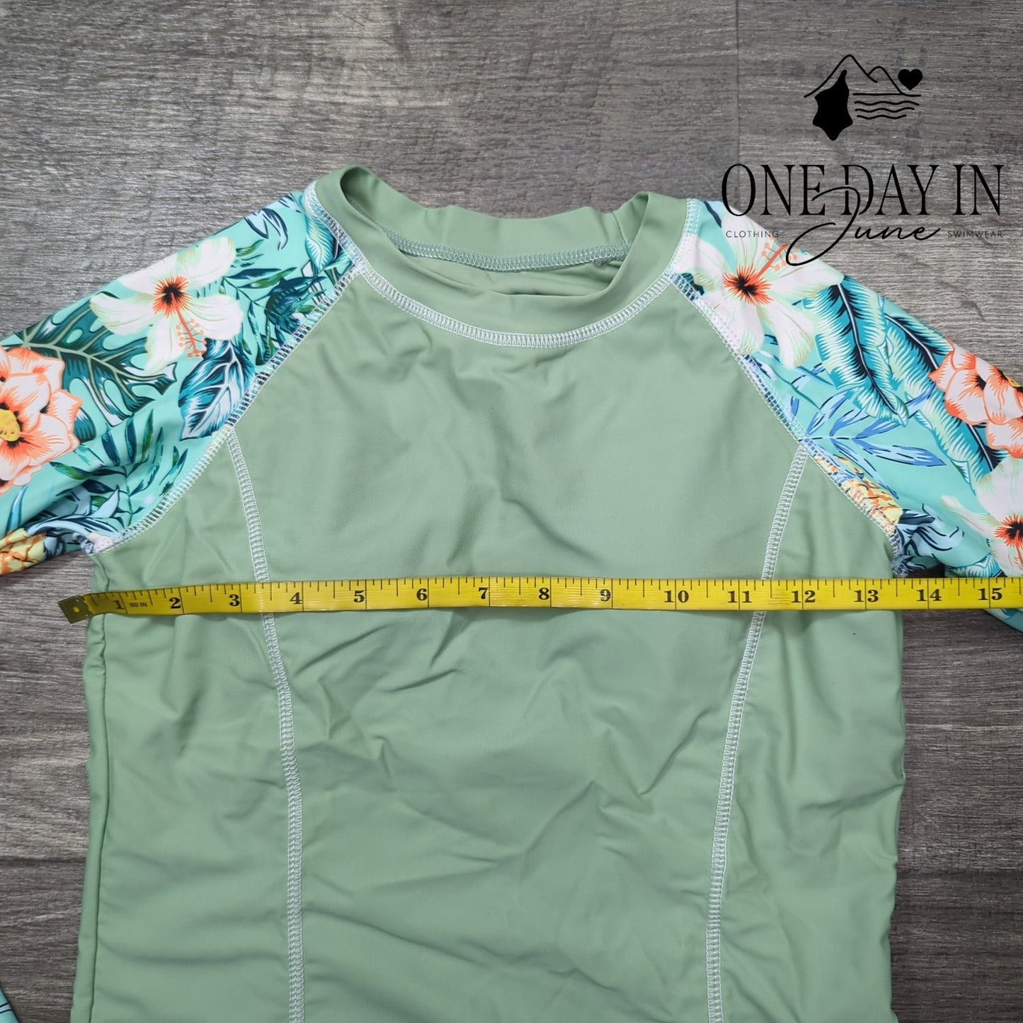 Adisputent Long Sleeve Rashguard Tankini Swimsuit Size S