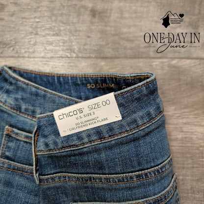 Chico's Girlfriend Kick Flare Jeans Size Chico's 00 (2)