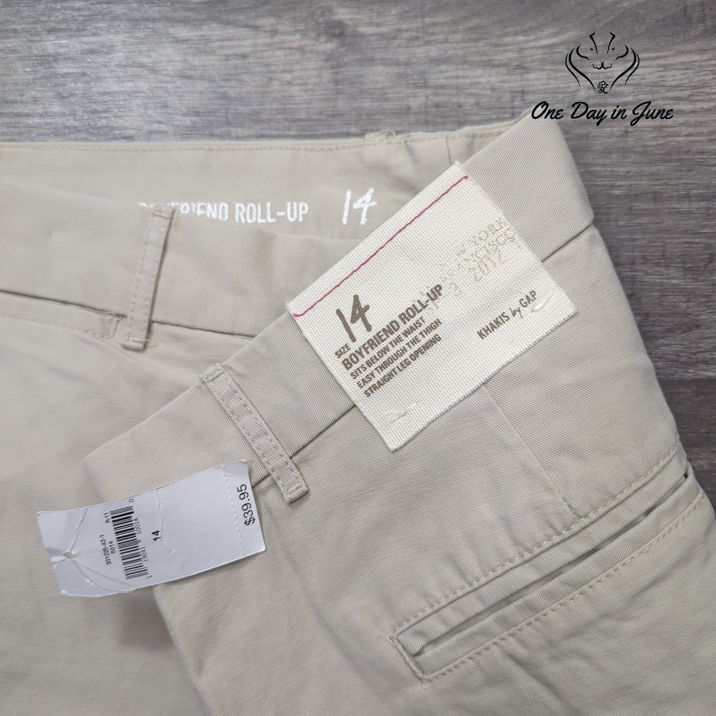 Gap Boyfriend Roll Up Khaki Shorts Size 14