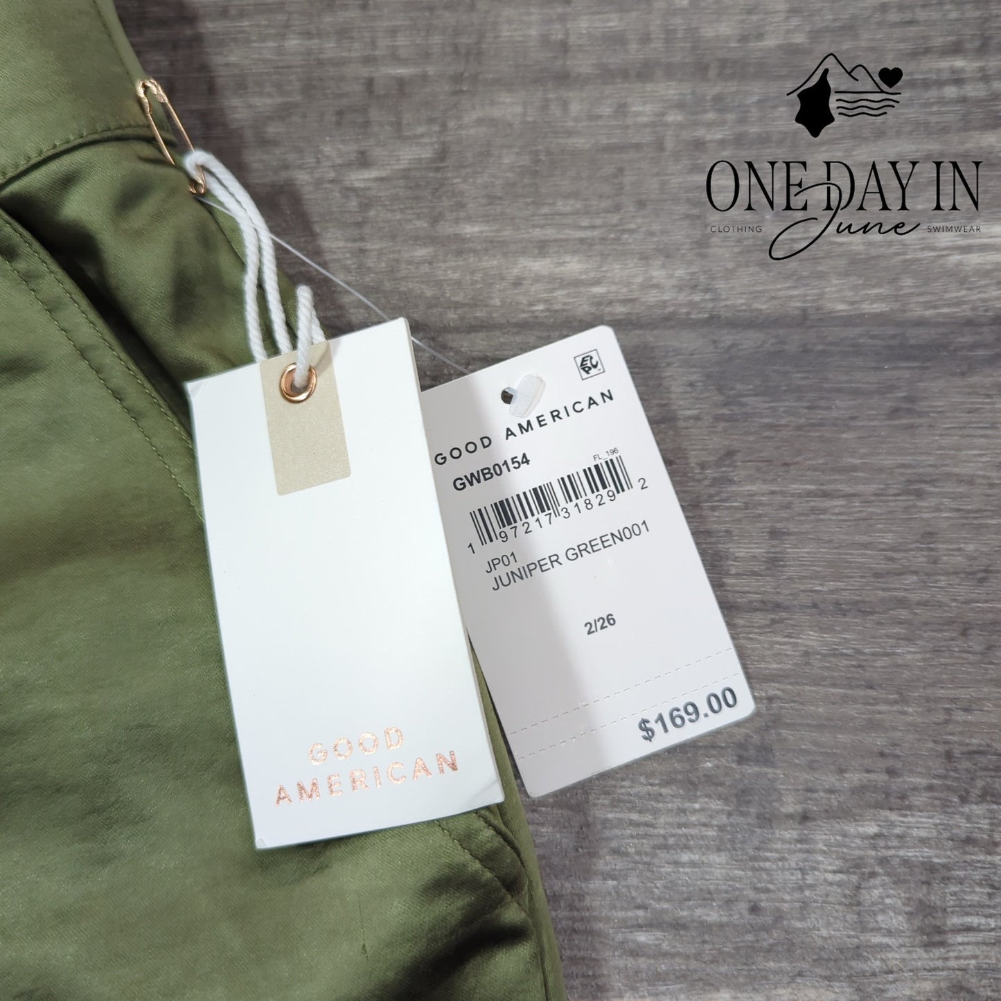 Good American Sateen Cargo Pants Size 2