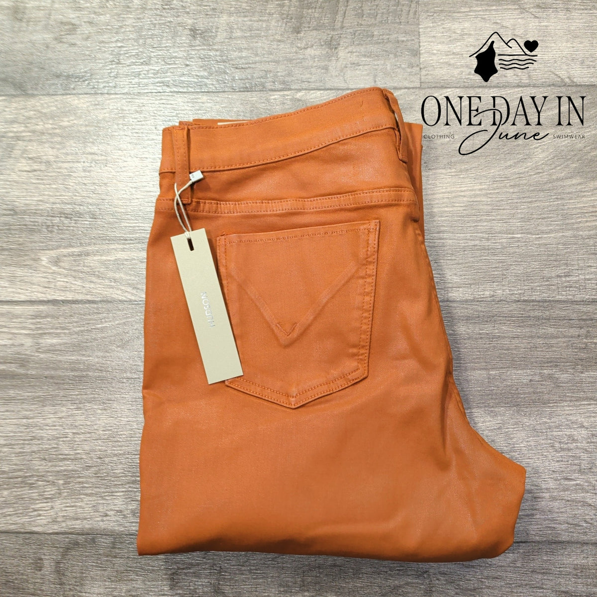 Hudson Barbara High Rise Baby Boot Coated Jeans Caramel Cafe NWT Size 16 (33)