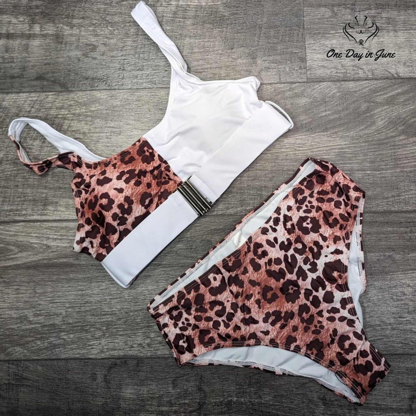 Combor Buckle Front Leopard Bikini Swimsuit Size L