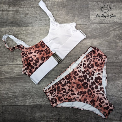 Combor Buckle Front Leopard Bikini Swimsuit Size L