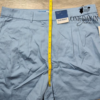 Old Navy Extra High Rise 5" Inseam Shorts Size L