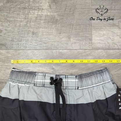 Kanu Surf Board Shorts Size M